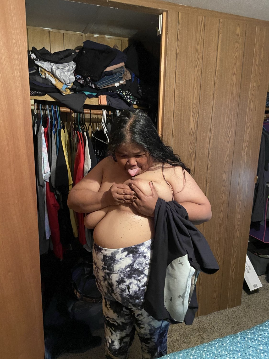 Rosalie San Antonio Pinay BBW Slut picture