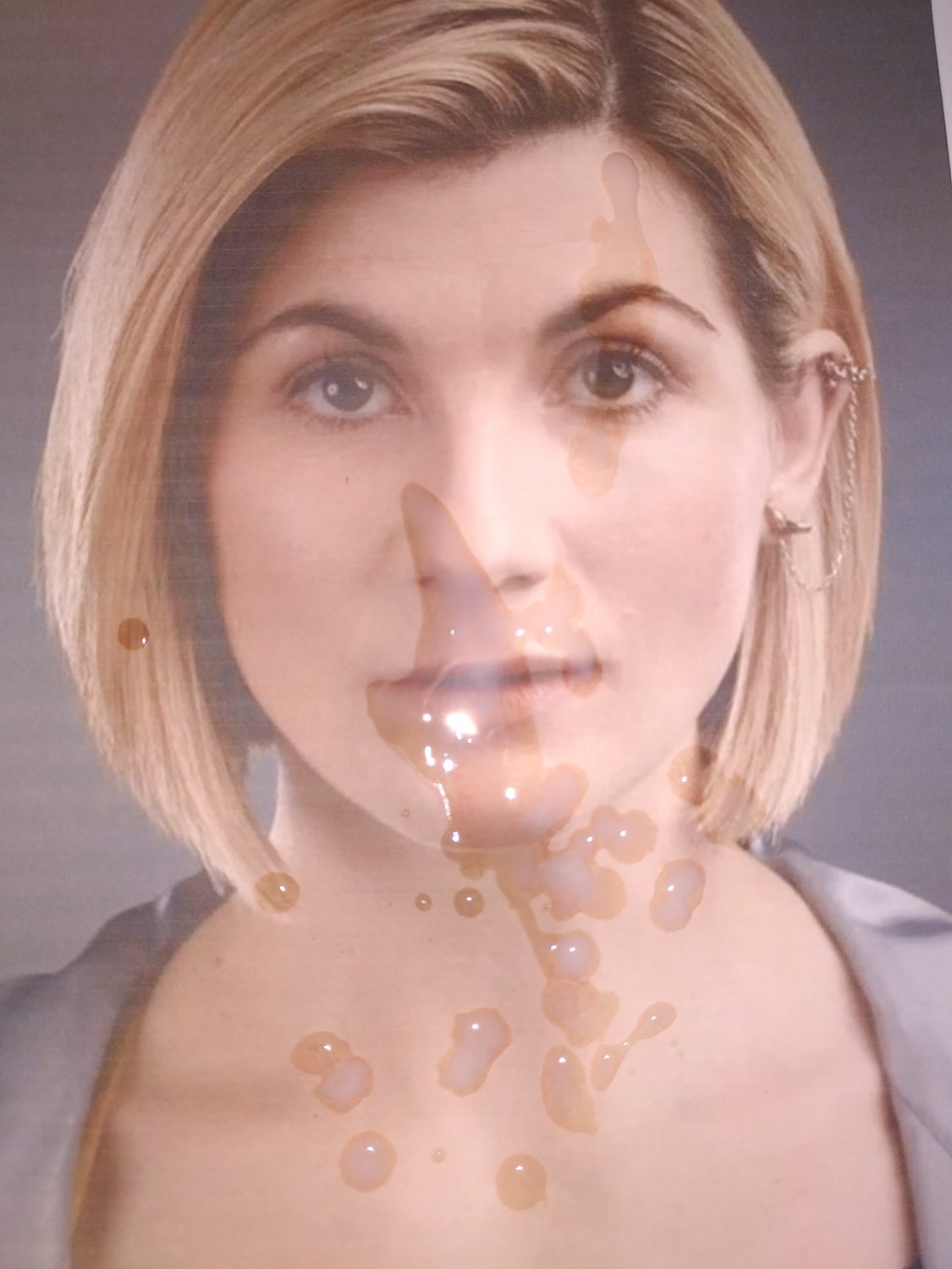 Jodie Whittaker cum tribute 2 #YLC9Kw4t
