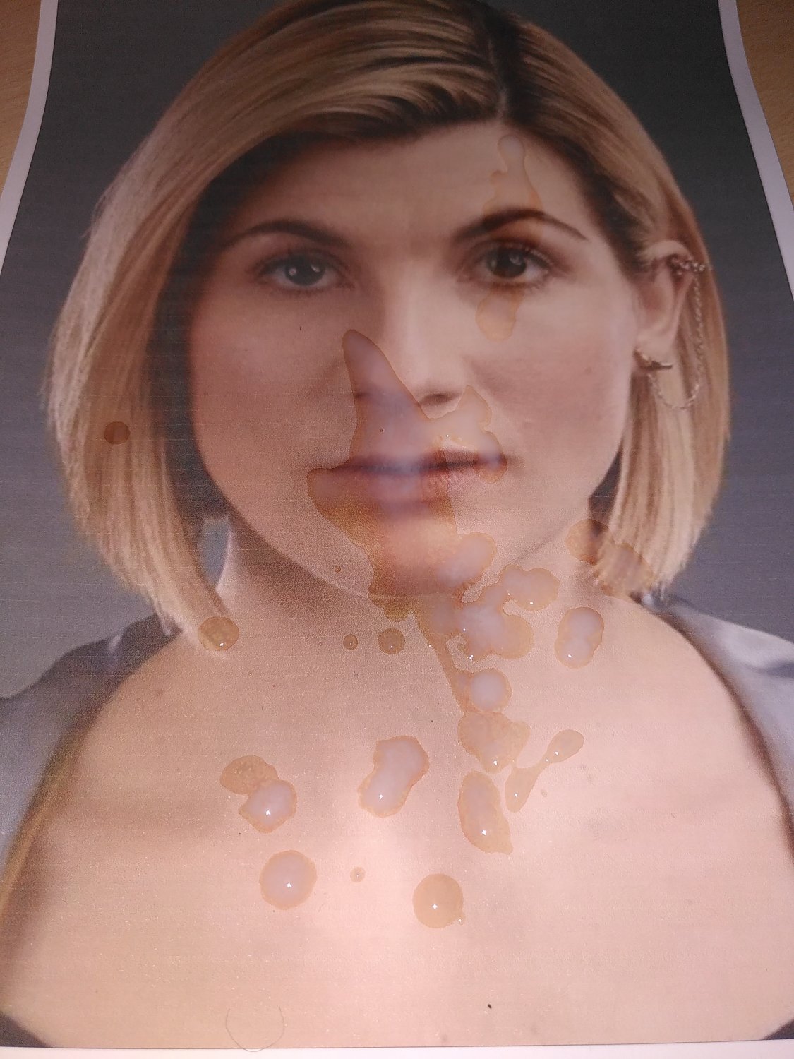Jodie Whittaker cum tribute 2 #YS2NE7va
