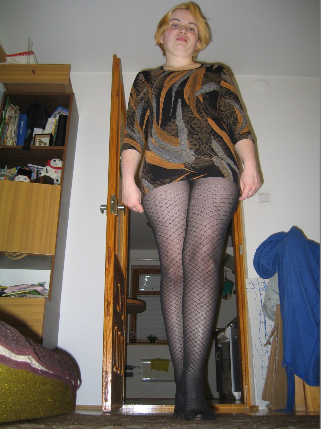 Young Amateur Wife Exposed Her Cute Pussy In Pantyhose photo