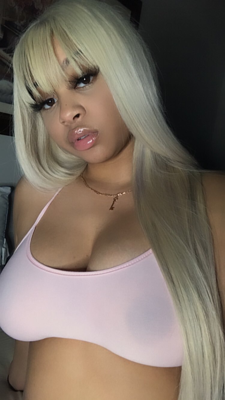 Pretty ebony with pretty boobs #y7teFR8x