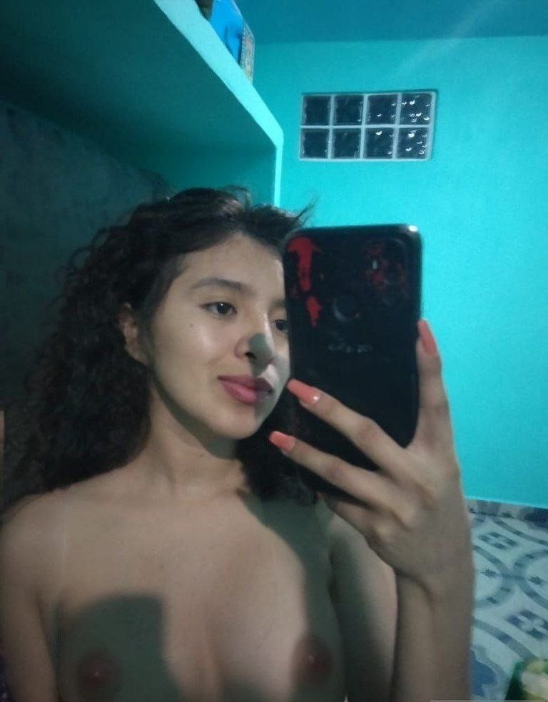 Tight Spanish Slut #b4zJvHZg