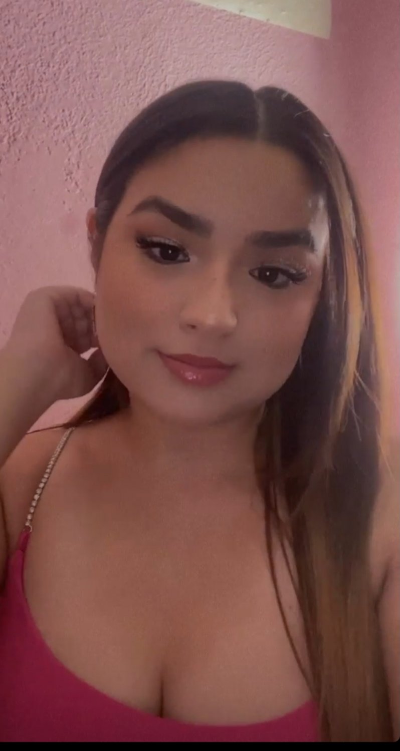 I got her sis nudes her sis got some nice tits and ass bet this bitch does too #rXchdeqV