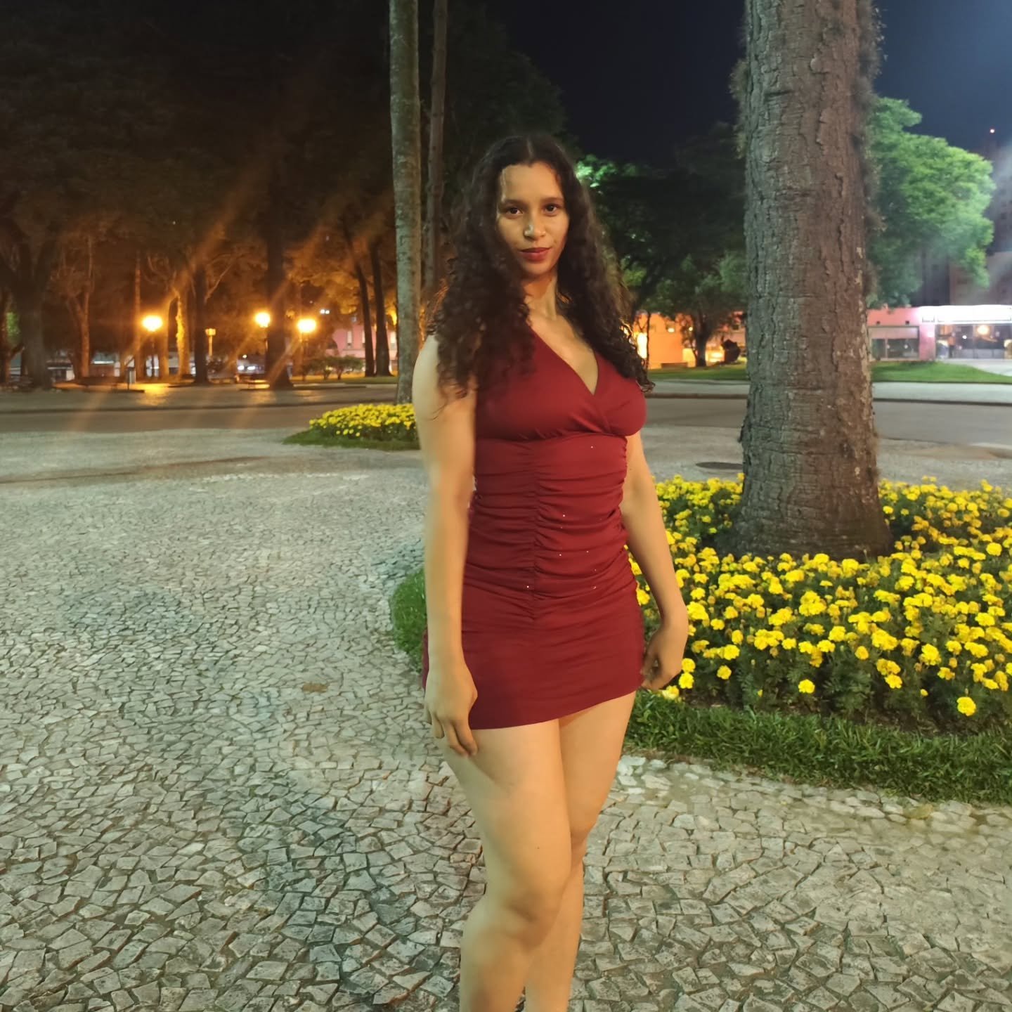 Musa morena cacheada gostosa peituda e corno #SUuZHxC0