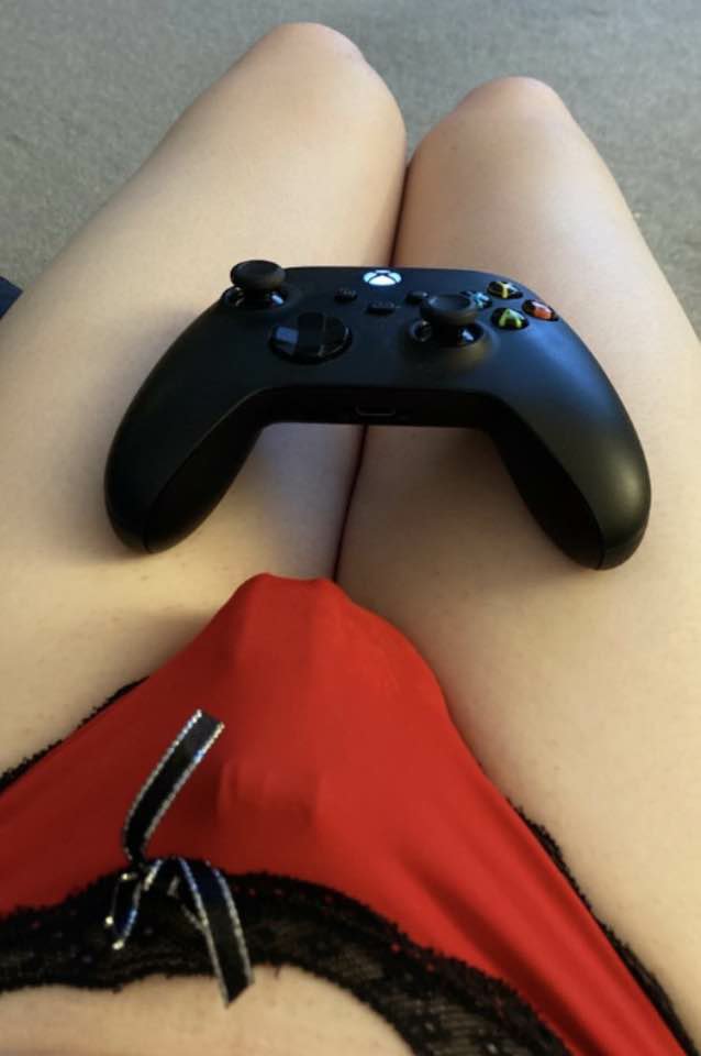 wearing sisters clothes and using her dildo!NEW pics/vids! 🇬🇧 Femboy Emily! Kik: ukfemboyemilyx #2XRSP3K9