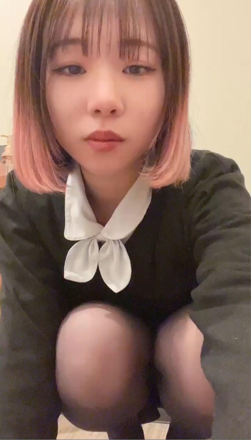 ブサイクな女の子なのに、、、続きがみたくなる娘❣️ #ADmfhcCf