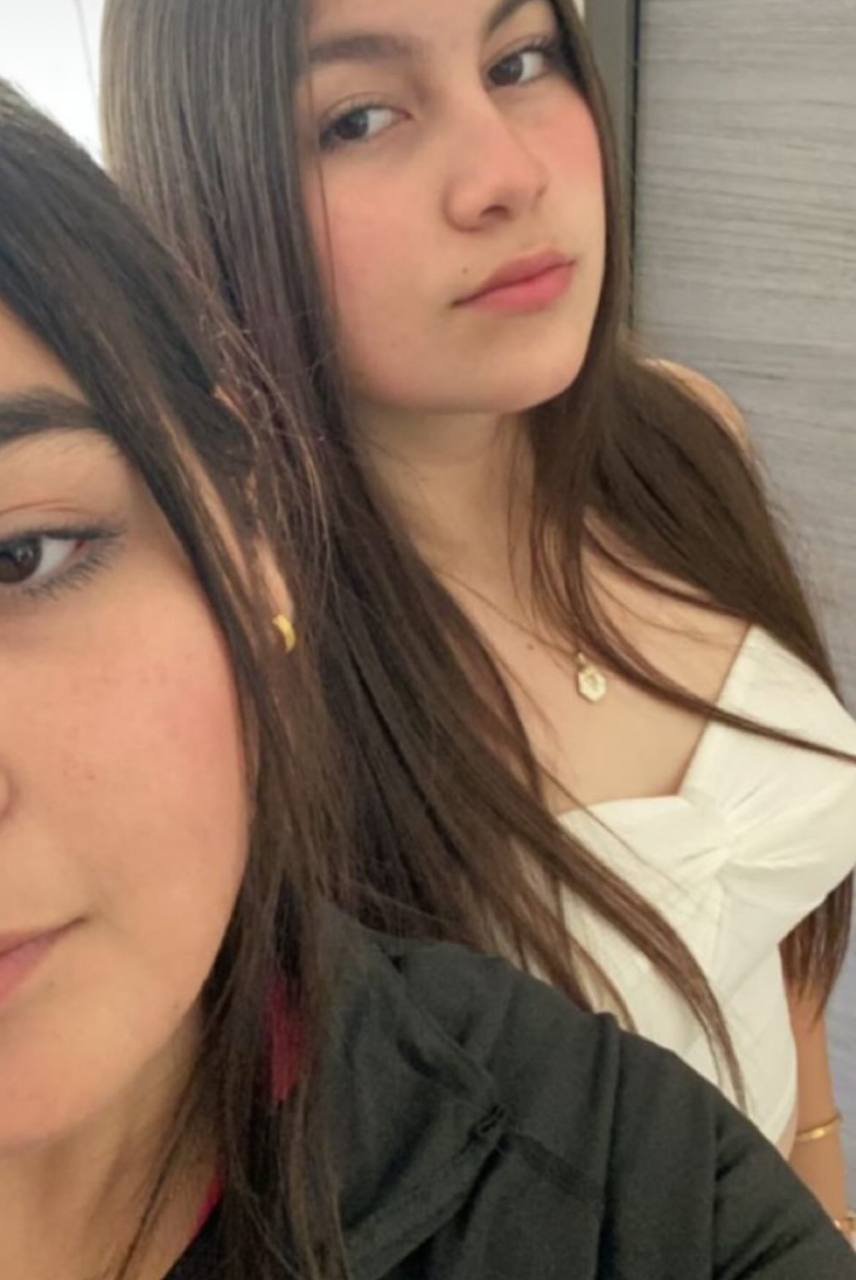 Valeria y Melanie quieren tu verga en sus tetas #o2TwnnbQ